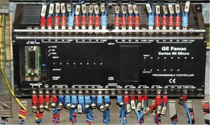 เครื่องควบคุมเชิงตรรกะที่สร้างโปรแกรมได้